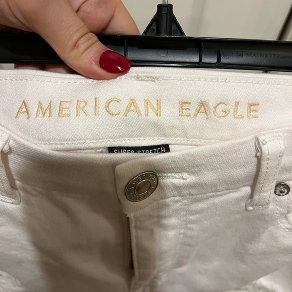 AE White Ripped Curvy Hi Rise Shortie - Picture 5 of 5